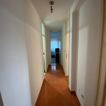 Spacious And Private 1 Bedroom Апартаменты *