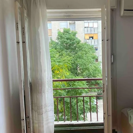 Spacious And Private 1 Bedroom Апартаменты Подгорица